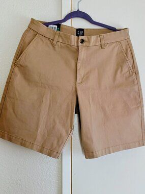 NWOT GAP Men's Classic Tan Shorts